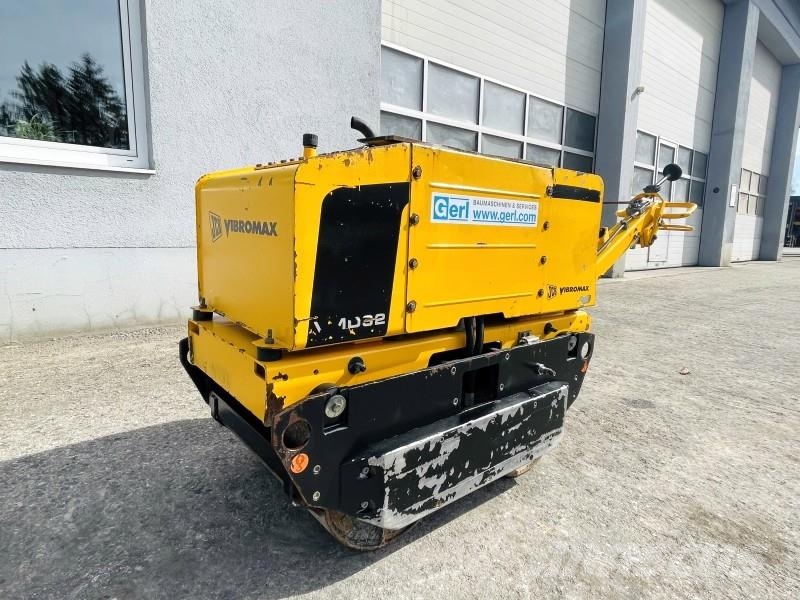 JCB Vibromax Duplex VMD 62 Bugseret vibrationstromle