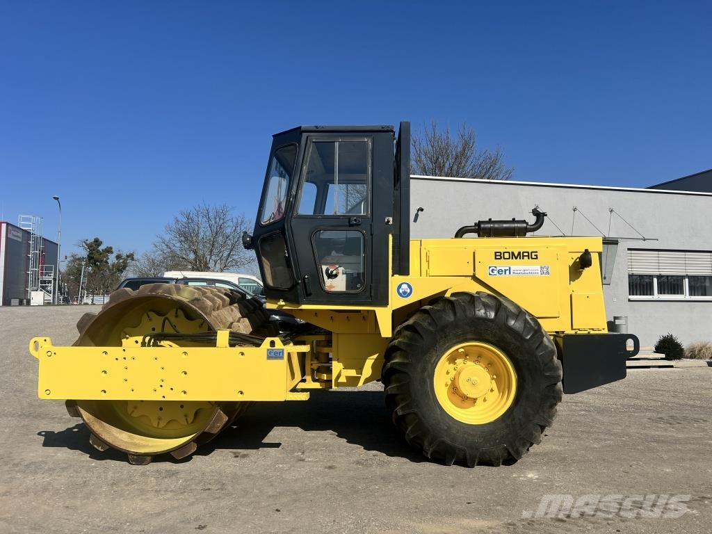JCB Vibromax W 1402 PD Valsetog
