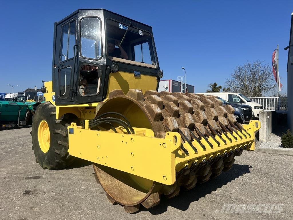 JCB Vibromax W 1402 PD Valsetog