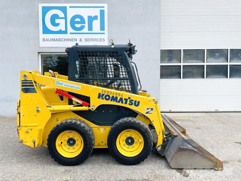 Komatsu SK714 Skid steer loaders