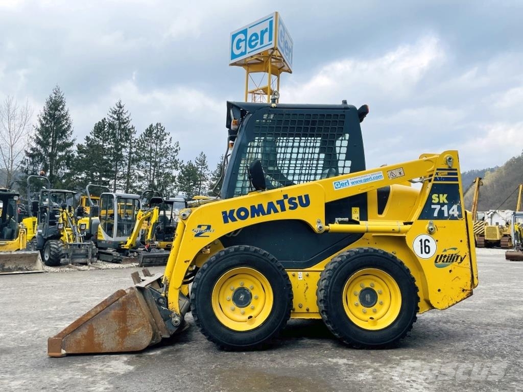 Komatsu SK714-5 لوادر انزلاقية التوجيه