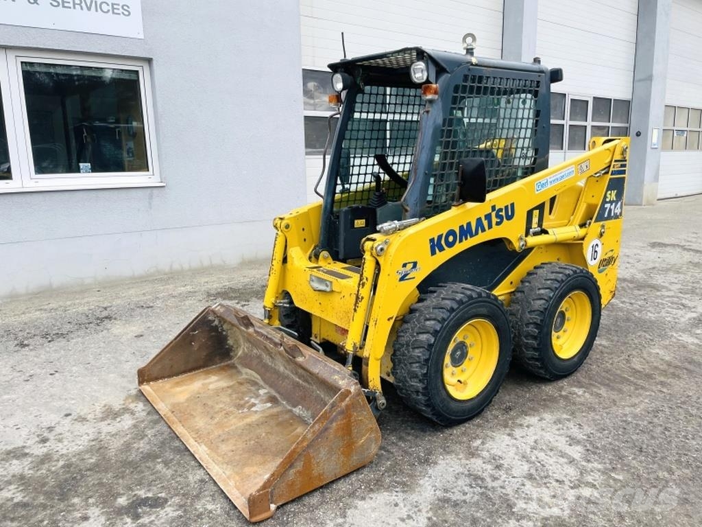 Komatsu SK714-5 لوادر انزلاقية التوجيه