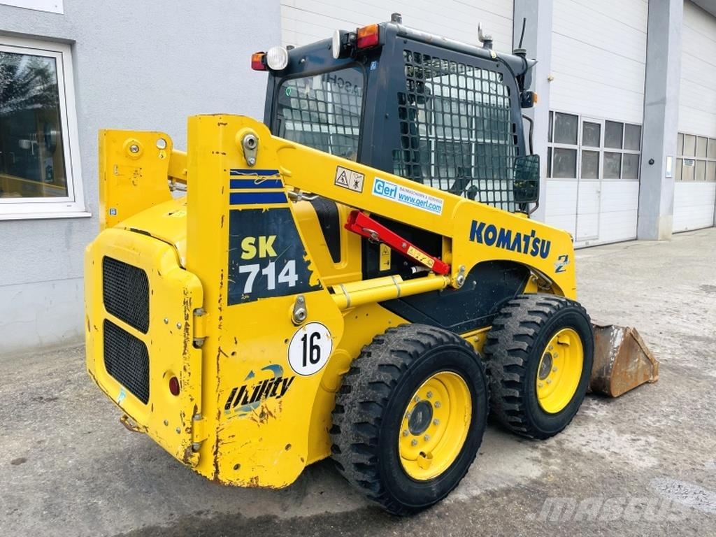 Komatsu SK714-5 لوادر انزلاقية التوجيه