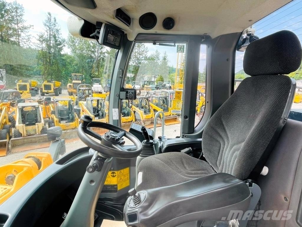 Liebherr L566 Radlader