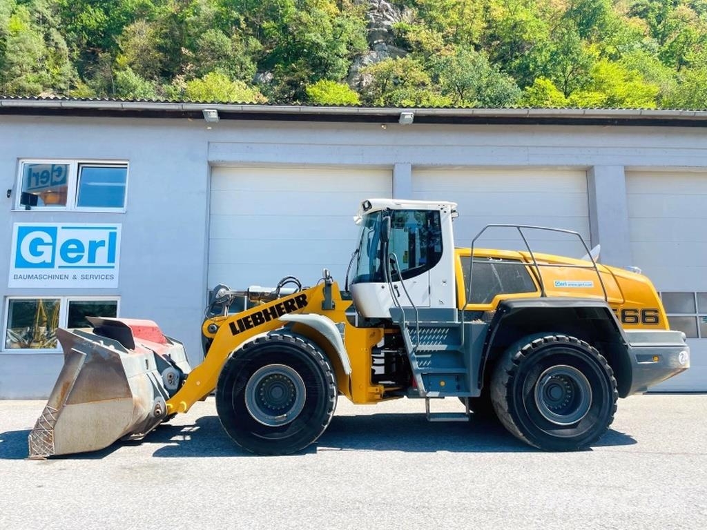 Liebherr L566 Radlader