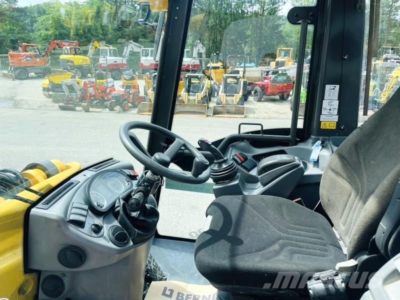 Mecalac AS900 Cargadoras sobre ruedas