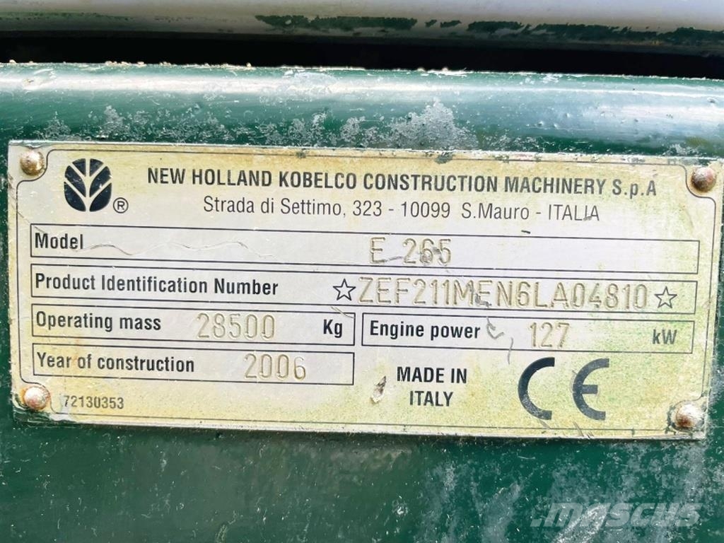 New Holland E265 حفارات زحافة