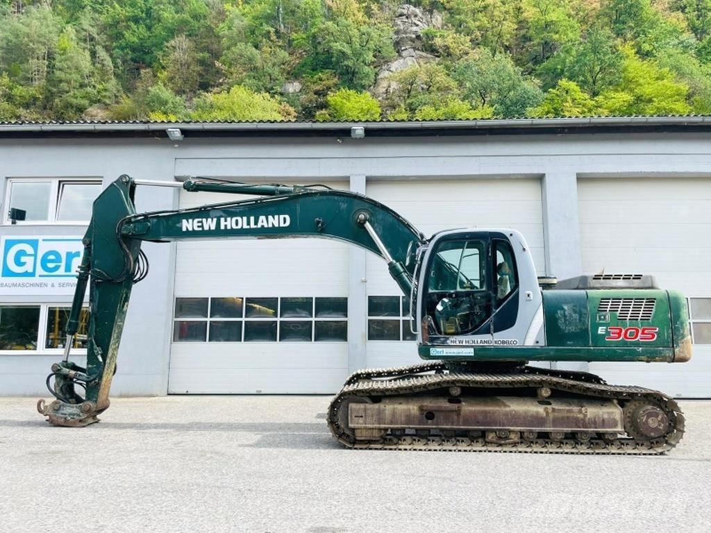 New Holland E305 حفارات زحافة