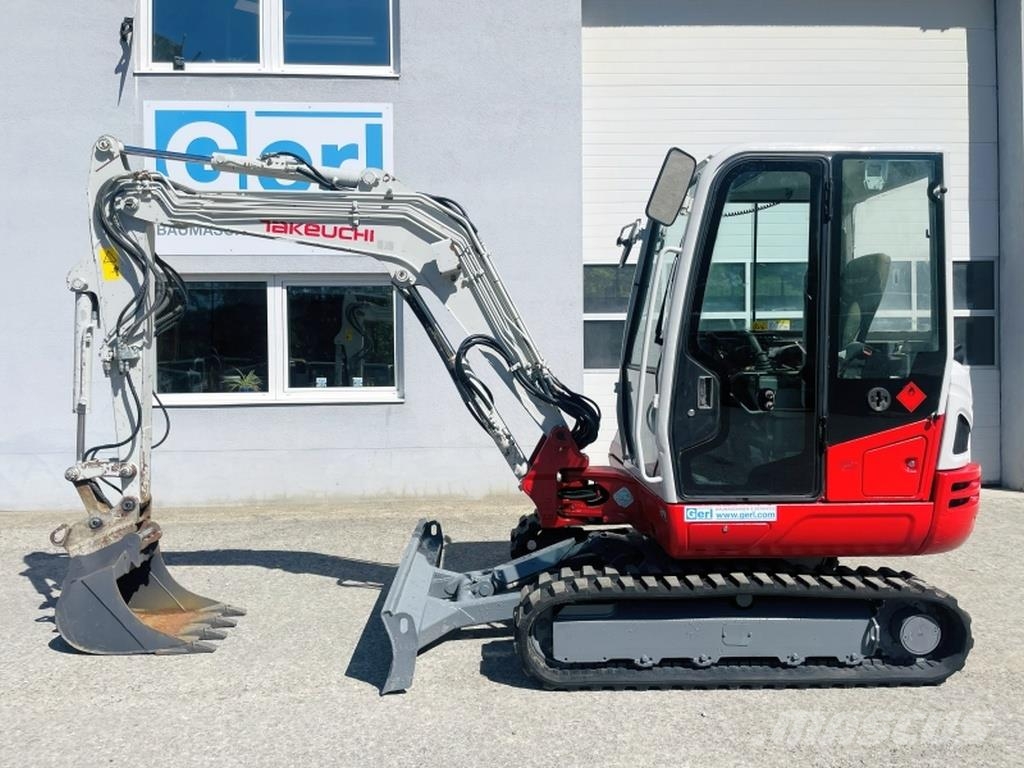 Takeuchi TB240 Mini excavatoare < 7t