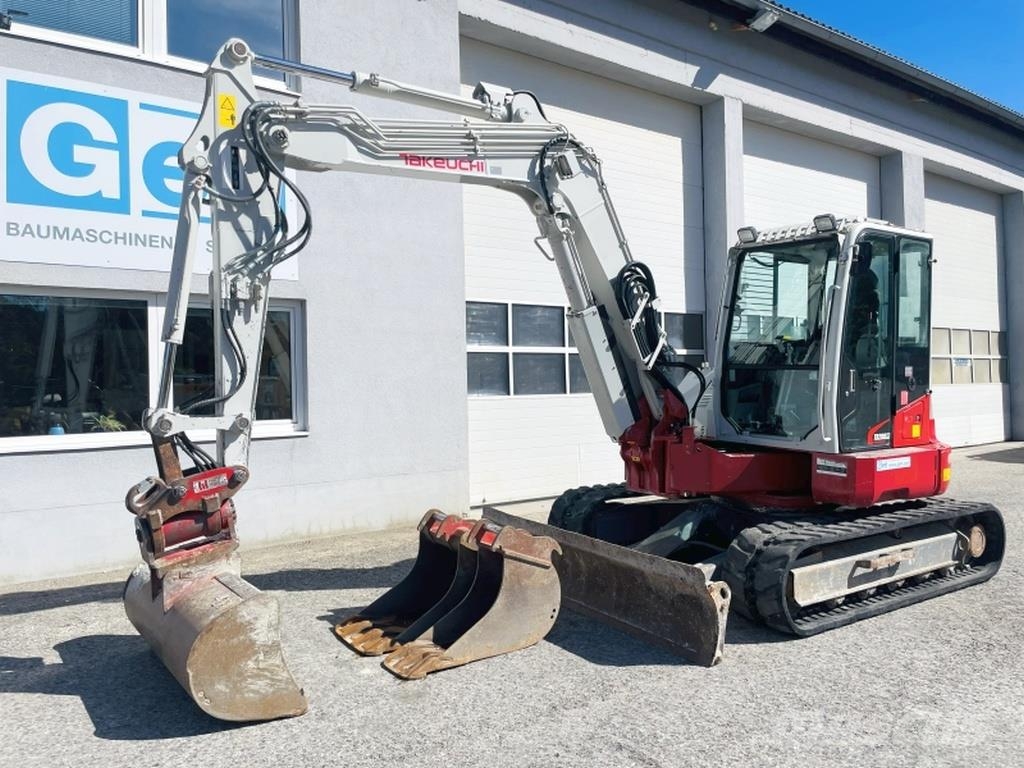 Takeuchi TB280FR Міні-екскаватори < 7т