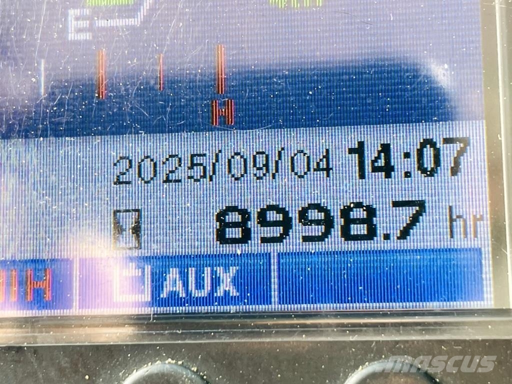 Takeuchi TB280FR Міні-екскаватори < 7т