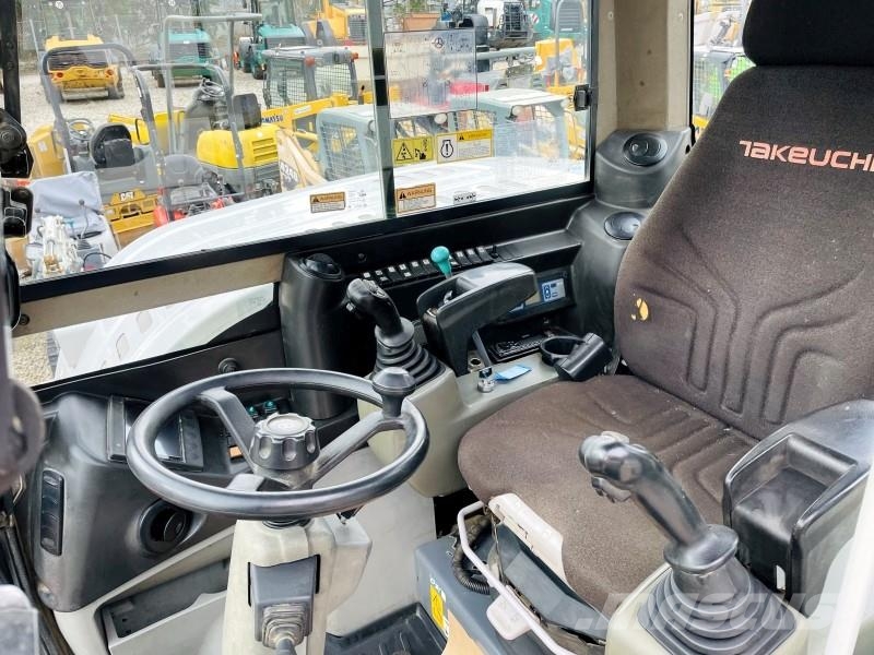 Takeuchi TB295W 轮式挖掘机