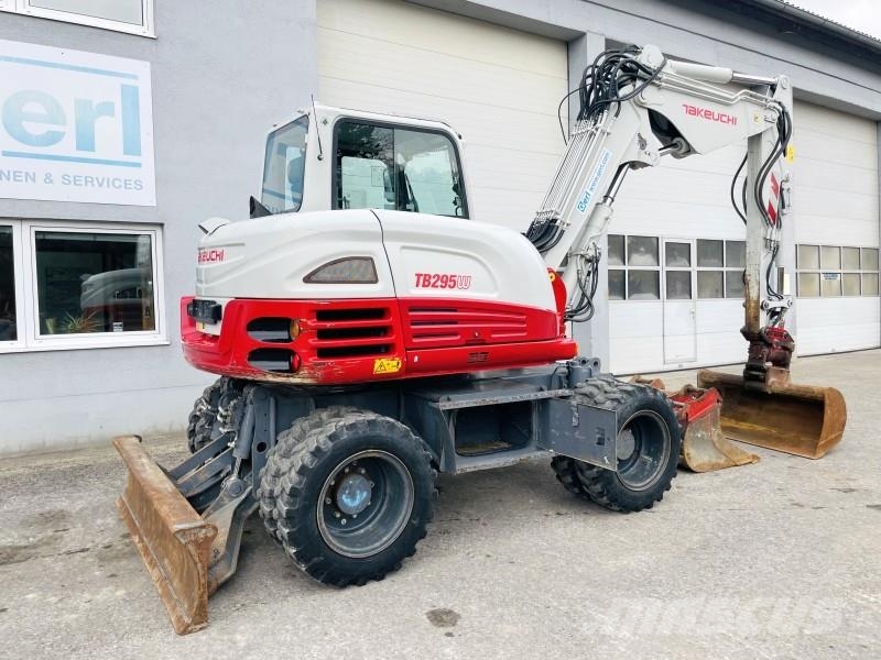 Takeuchi TB295W 轮式挖掘机