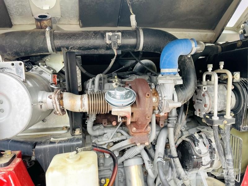 Takeuchi TB295W 轮式挖掘机