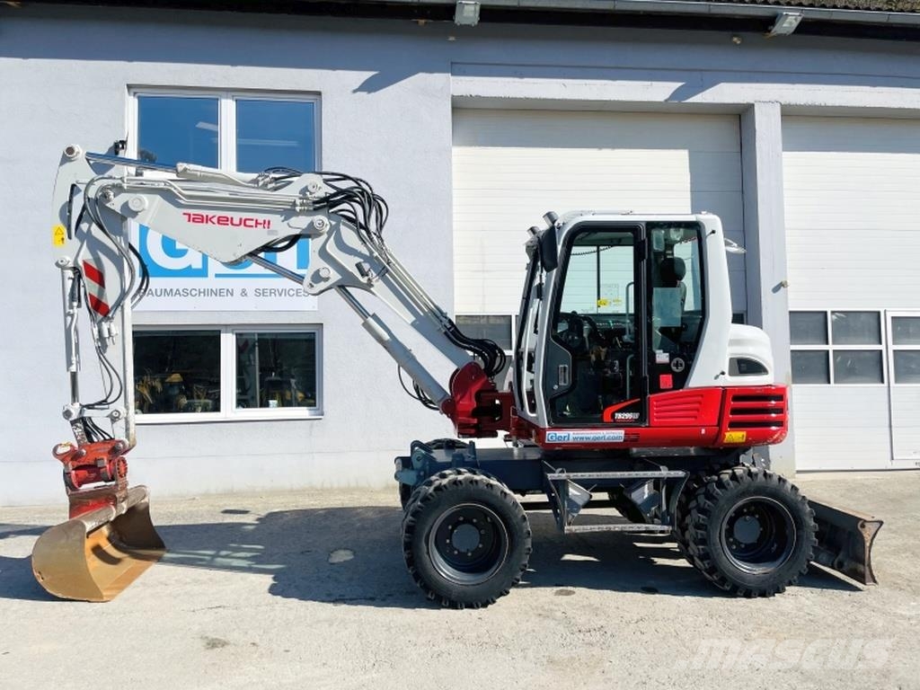 Takeuchi TB295W Lastik tekerli ekskavatörler
