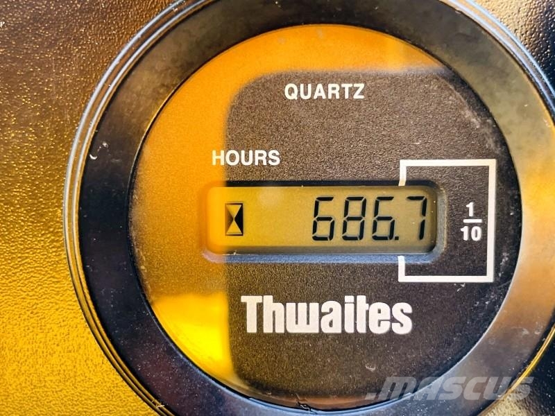 Thwaites Mach 202 Wozidła kolebkowe