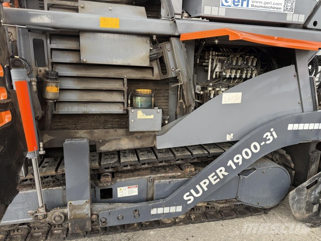 Vögele Super 1900-3i Машини за асфалт