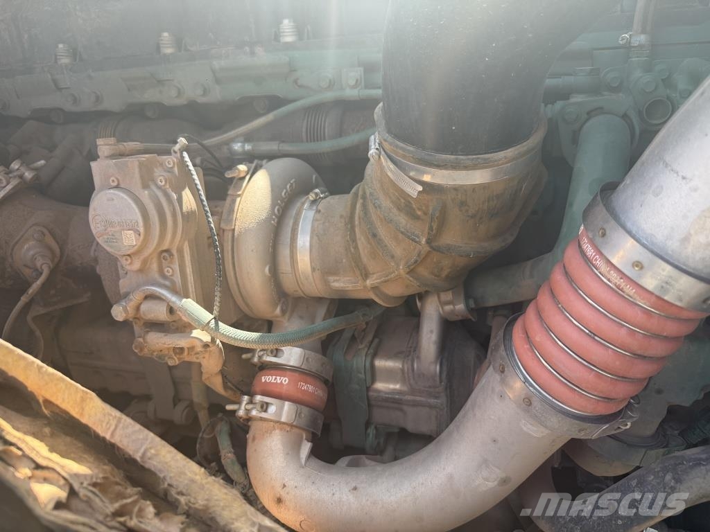 Volvo L 180 H لوادر بعجل