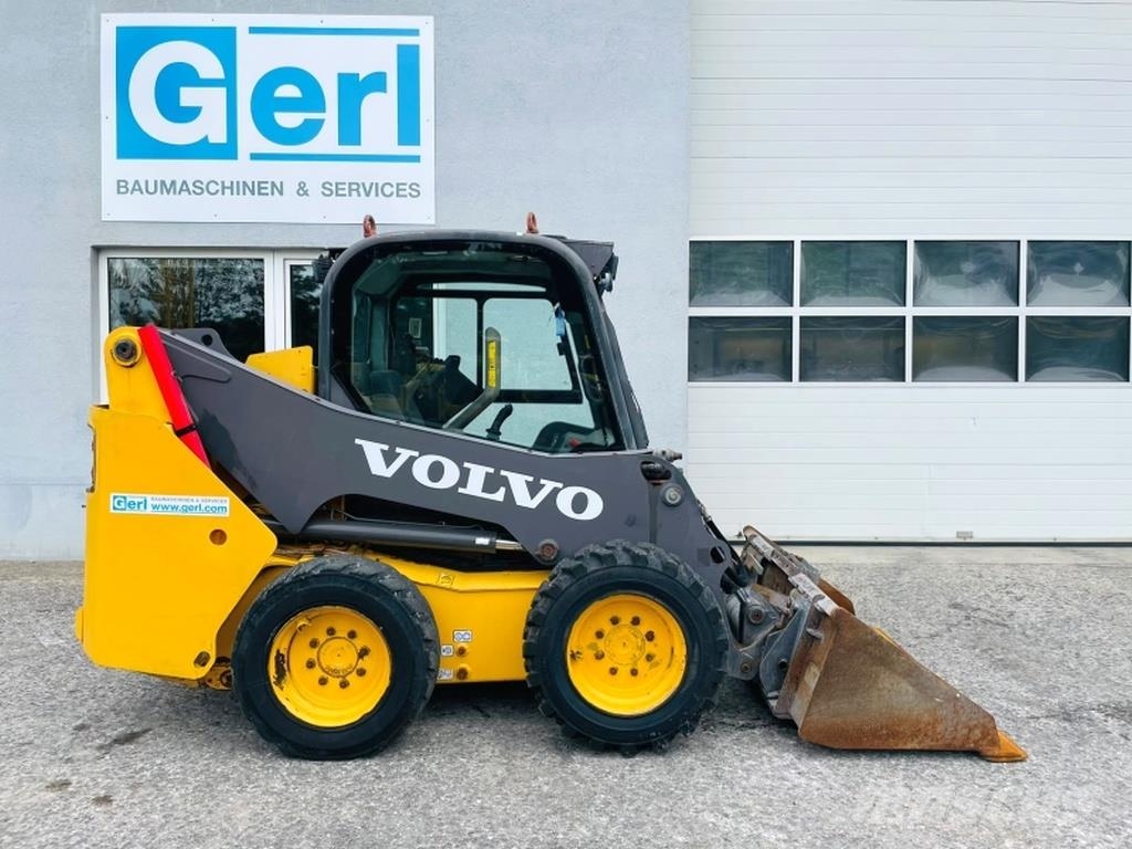 Volvo MC60C Mini Pale Gommate
