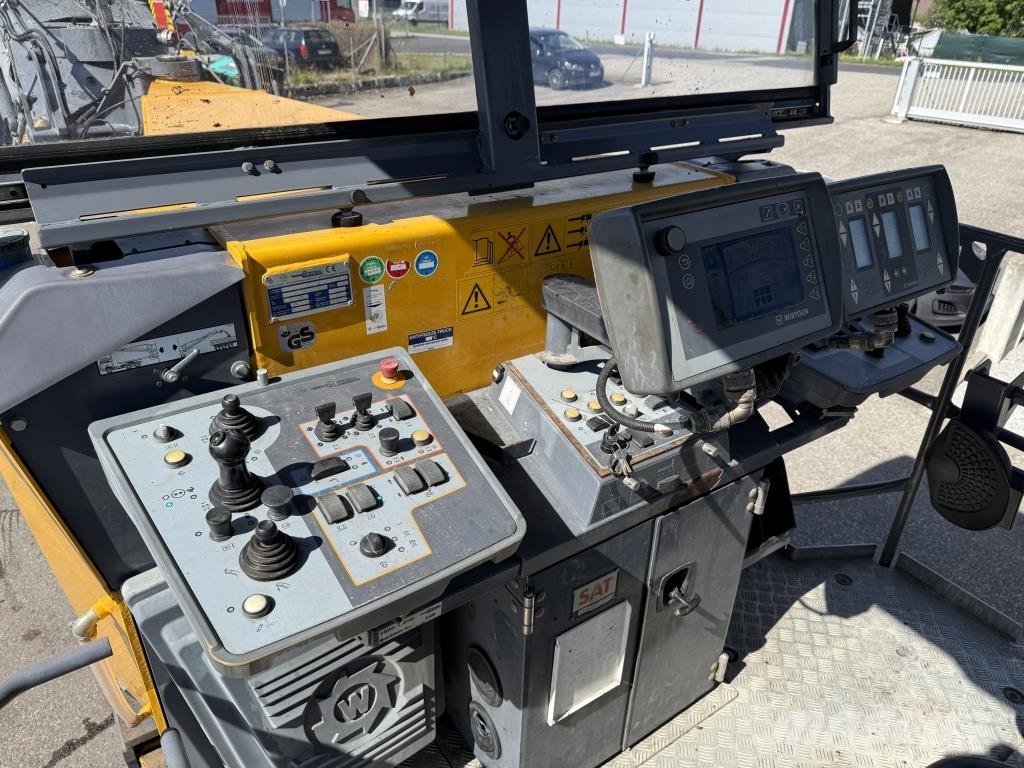 Wirtgen W 210 i ماكينات الكشط البارد للأسفلت
