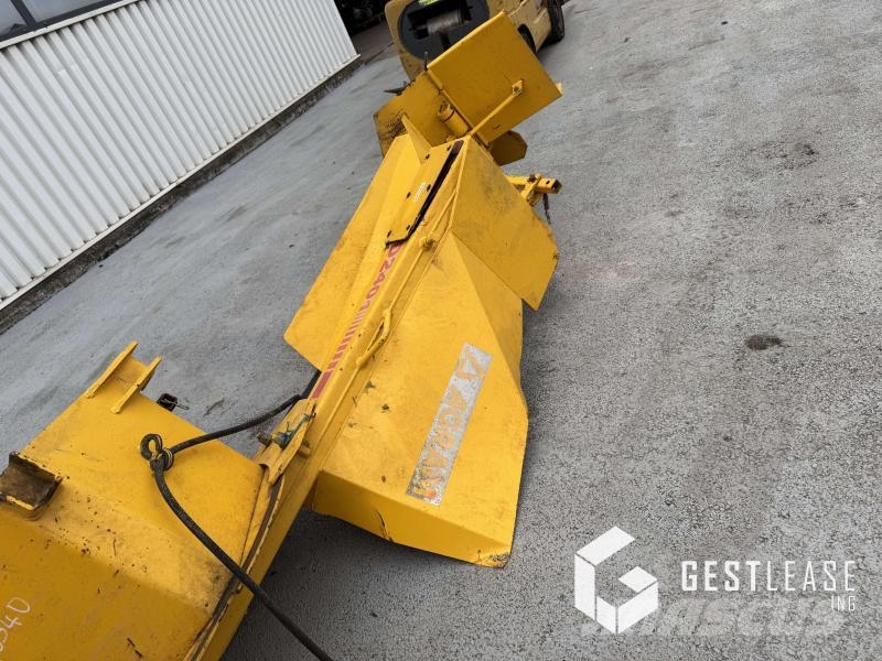 Agram D2401 معدات العناية بالأرض - غير ذلك