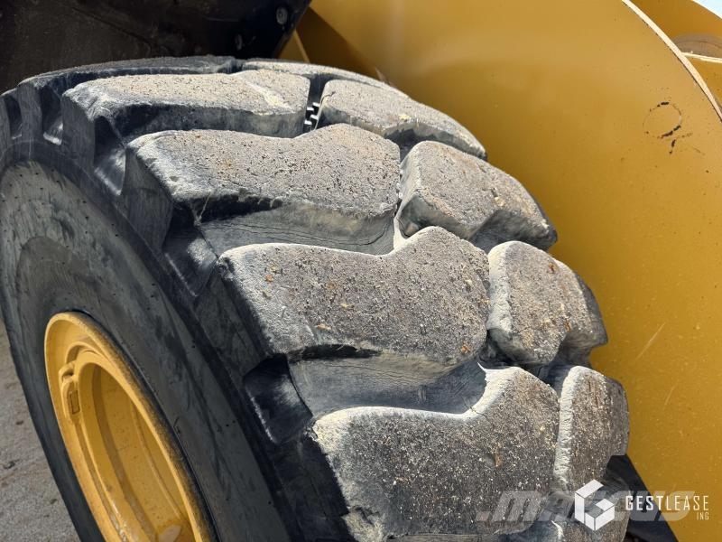 CAT 966M Cargadoras sobre ruedas