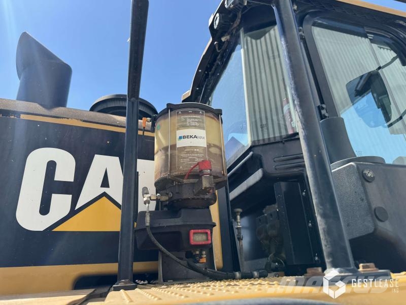 CAT 966M Tekerlekli yükleyiciler