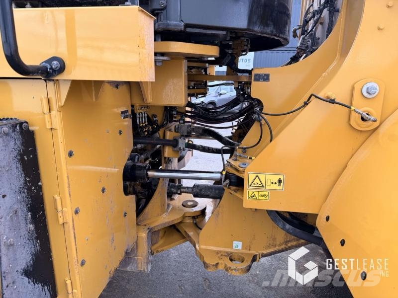 CAT 972M Utovarivači na kotačima