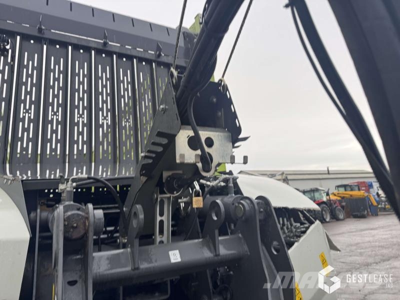 CLAAS CARGOS 9600 TRIDEM Rimorchi autocaricanti
