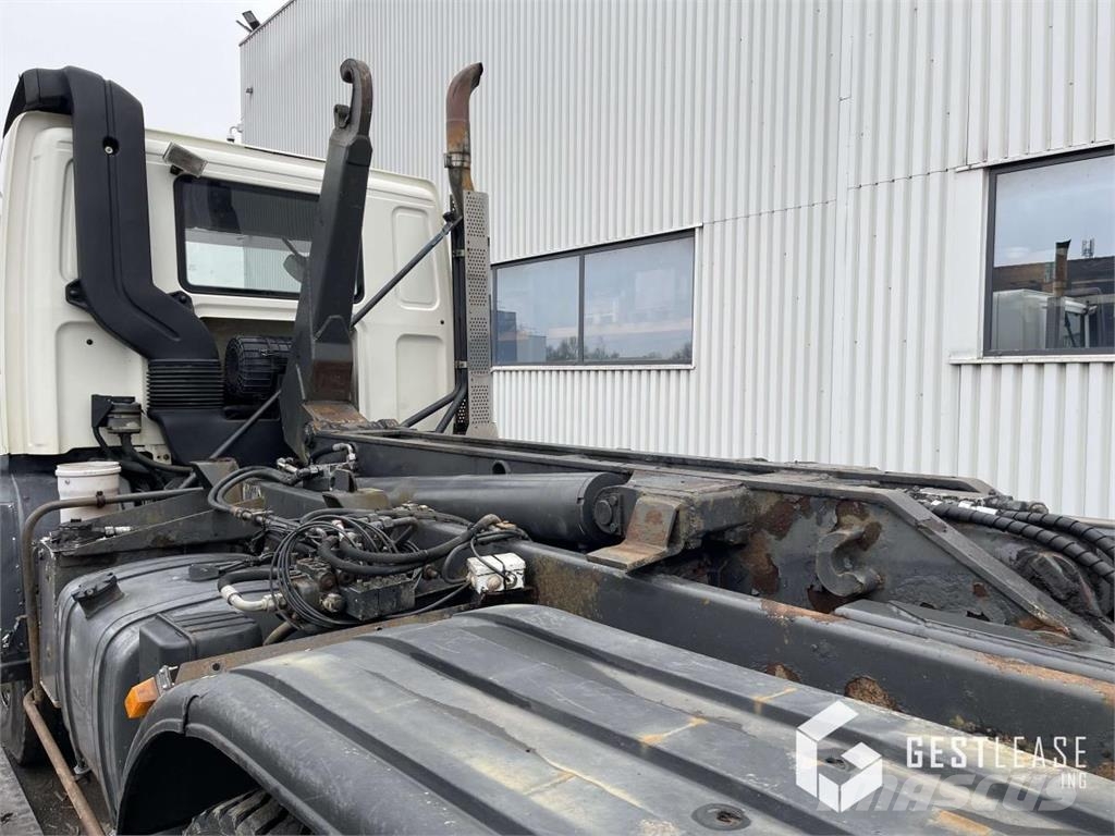 DAF CF75 310 Containertrucks met kabelsysteem