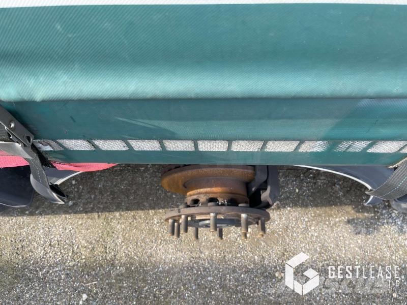 Fruehauf Rideaux coulissants 3 essieux Prívesy s bočnou zhrnovacou plachtou
