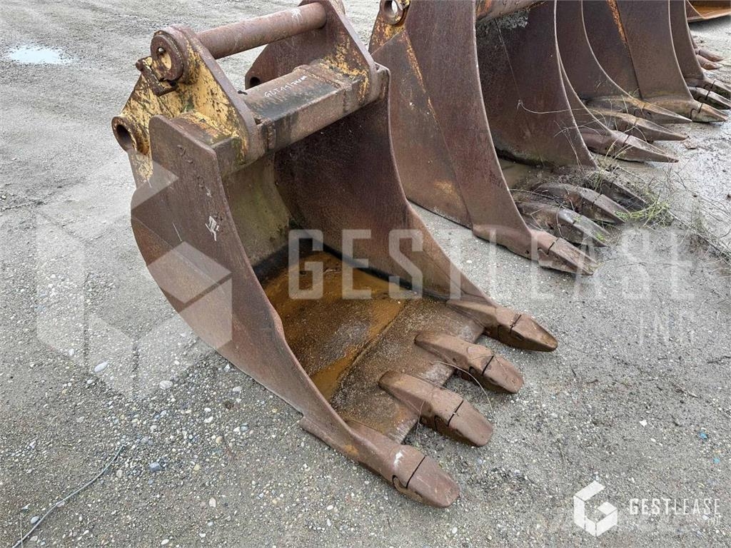 GODET LIEBHERR SW48 740 MM 버켓