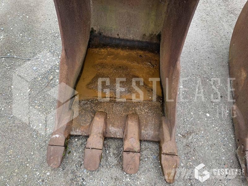 GODET LIEBHERR SW48 740 MM 버켓
