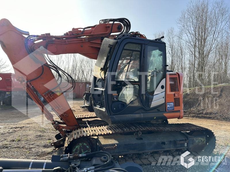Hitachi ZAXIS 135 US 履带挖掘机