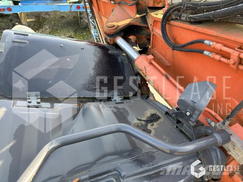 Hitachi ZAXIS 135 US 履带挖掘机