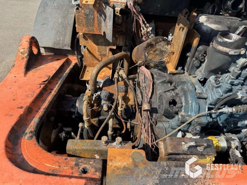 Hitachi ZW75 لوادر بعجل