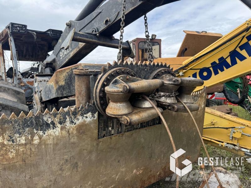 HSM 904 ZLH ساحبات الأشجار