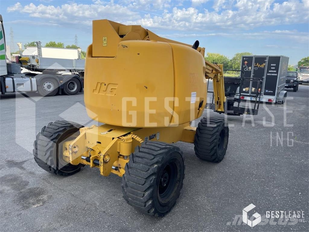 JLG 450AJ Articulated boom lifts
