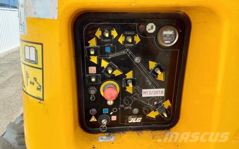 JLG M600JP Podnośniki przegubowe