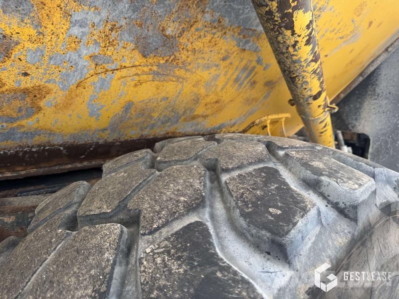 Komatsu HM300-5E0 ساحبات مفصلية