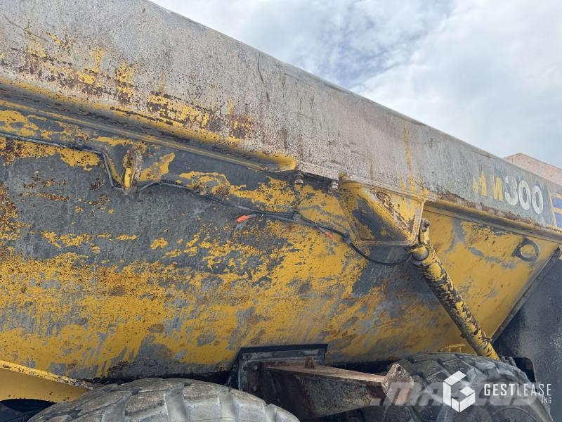 Komatsu HM300-5E0 ساحبات مفصلية