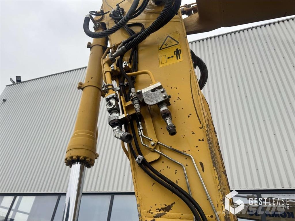 Komatsu PC210LC-11 Εκσκαφείς με ερπύστριες