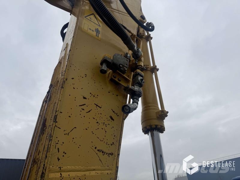 Komatsu PC210LC-11 Εκσκαφείς με ερπύστριες