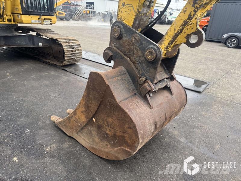 Komatsu PC210LC-11 Crawler excavators