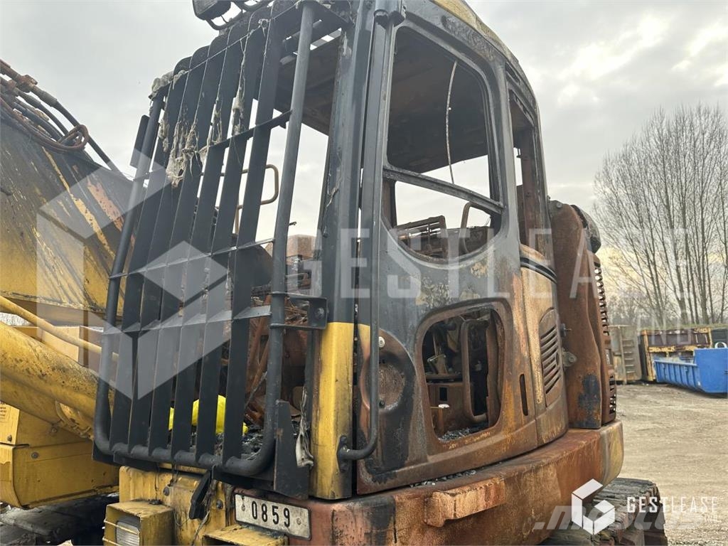 Komatsu PC228USLC-10 Crawler excavators