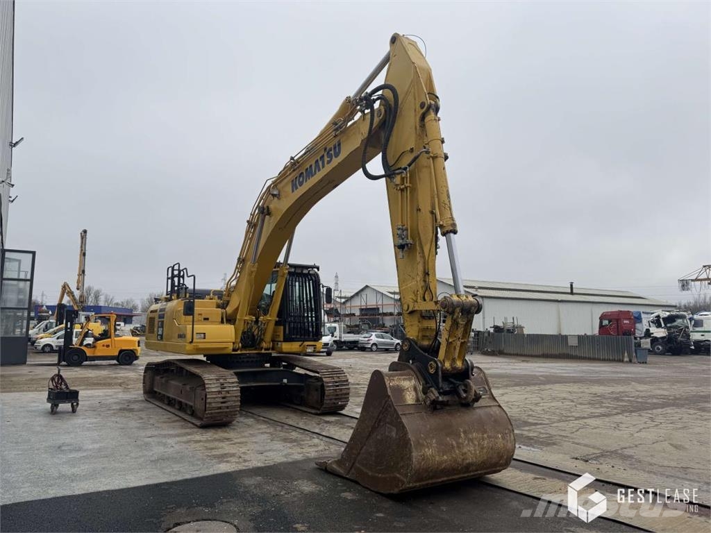 Komatsu PC360NLC-11 حفارات زحافة