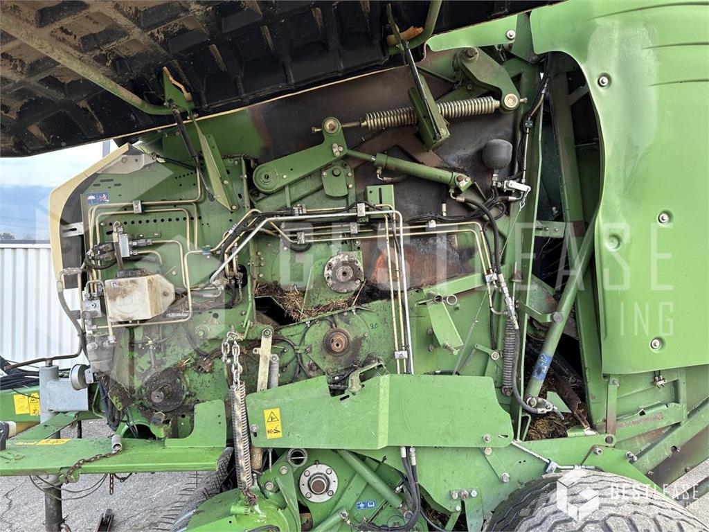 Krone COMPRIMA V 150 XC Ronde-balenpersen