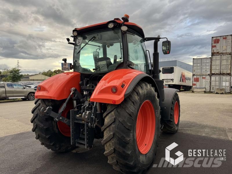 Kubota M6121 Traktorok