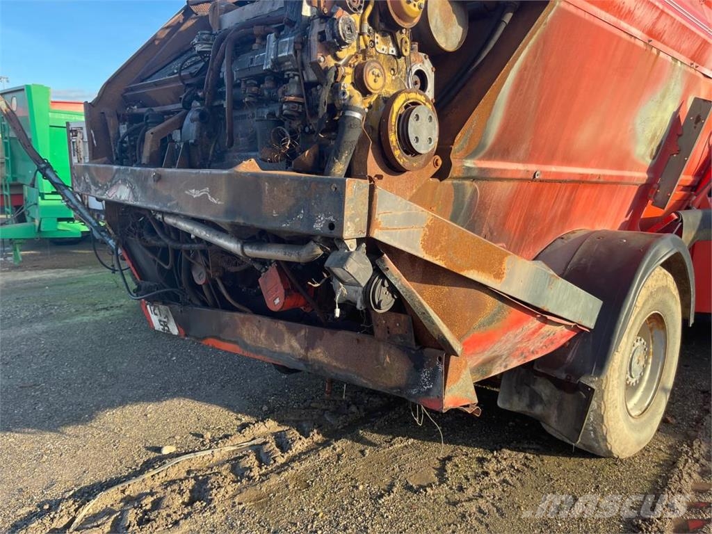 Kuhn SP 14 Mengvoedermachines