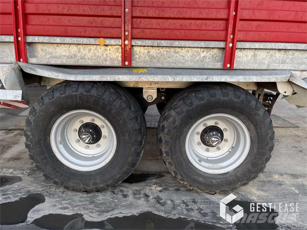 Lely TIGO MR100 Atrelados auto-carregadores